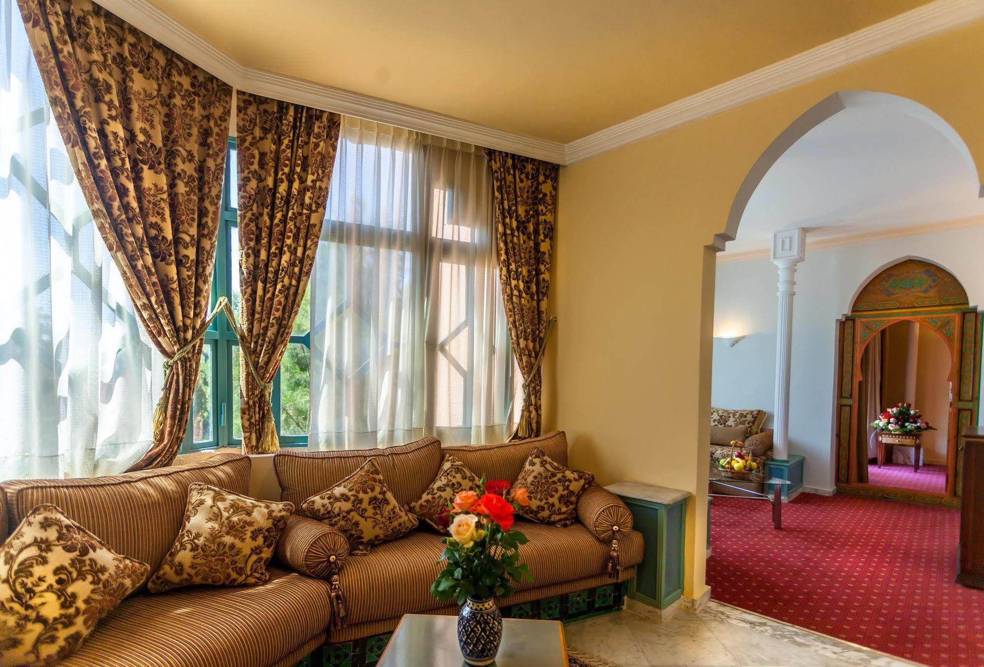 Chems Le Tazarkount Hotel Afourer Exterior photo