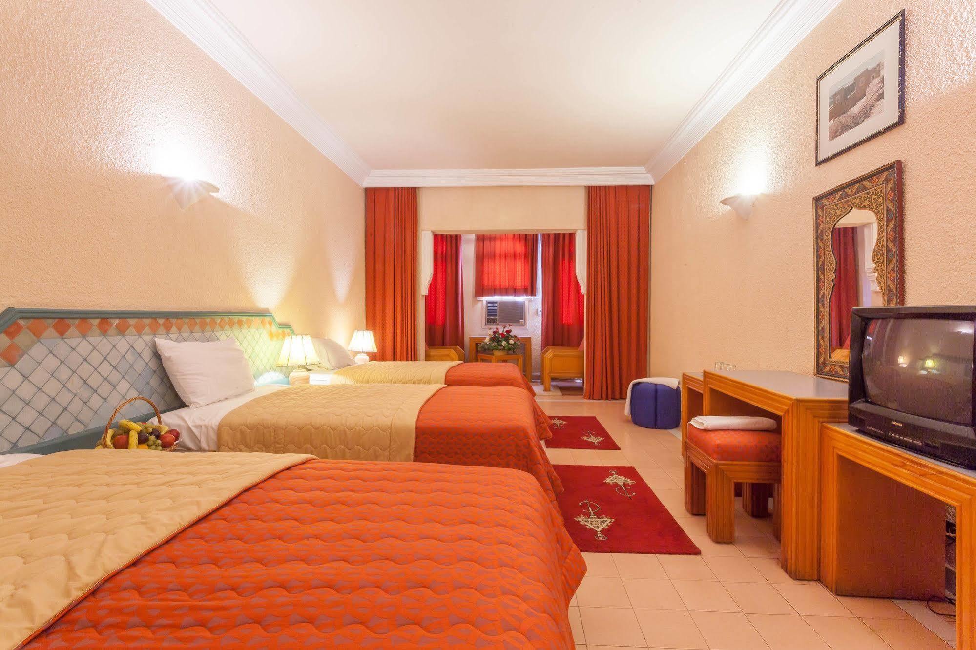 Chems Le Tazarkount Hotel Afourer Exterior photo